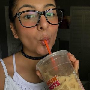 Meet your Posher, Alexi